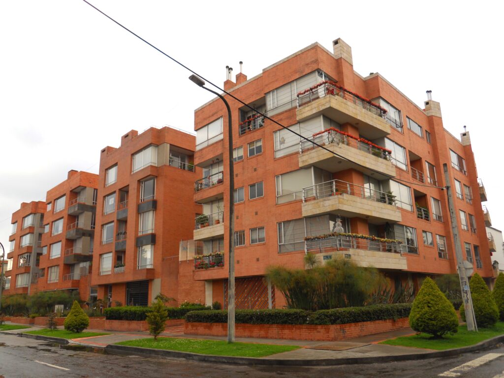 Derecho Inmobiliario Colombia